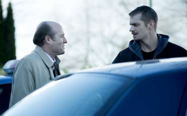 The Killing: Joel Kinnaman e Gregg Henry nell'episodio The Good Soldier