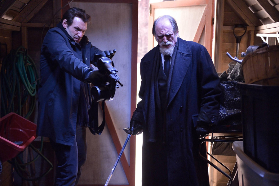 The Strain: Corey Stoll e David Bradley nell'episodio Runaways