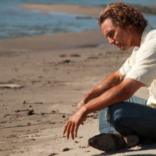 Mud: Matthew McConaughey nei panni di un romantico fuggitivio in una scena del film