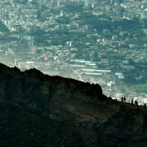 Sul vulcano: una meravigliosa immagine tratta dal documentario