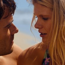 Giulio Berruti con Hannah Arterton in Walking in Sunshine