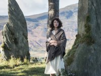 Outlander, il cast ricorda il finale alternativo e mai andato in onda: 'Ma lei lo voleva morto'