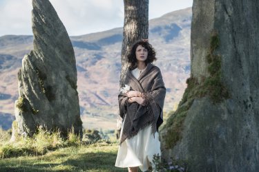 Outlander: un'immagine di Caitriona Balfe nell'episodio Sassenach