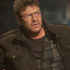 Legends: un'immagine di Sean Bean nella premiere della serie