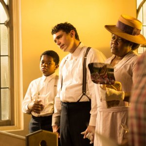 L'urlo e il furore: James Franco e Loretta Devine in una scena del film