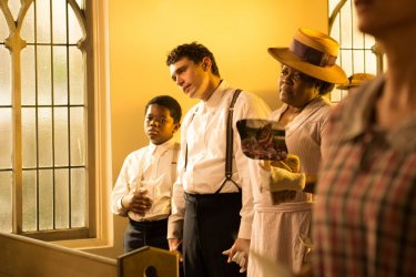 L'urlo e il furore: James Franco e Loretta Devine in una scena del film