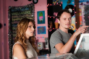 Burying the Ex: una scena della commedia-horror di Joe Dante