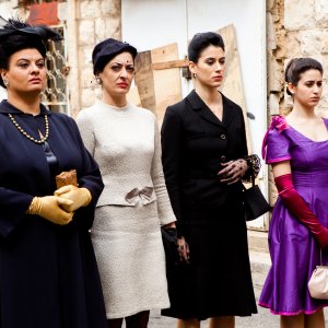 Villa Touma: le quattro protagoniste in una seqeunza del dramma di Suha Arraf