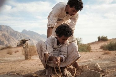 Jacir Eid insieme a Hussein Salameh in Theeb