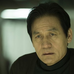 Revivre: Ahn Sung Ki in una scena del film drammatico