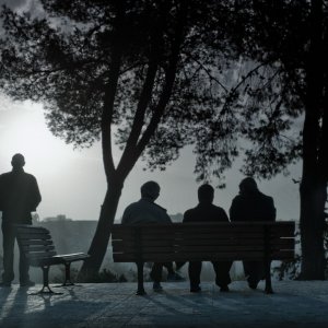 Mita Tova - The Farewell Party: una suggestiva immagine del film di Tal Granit e Sharon Maymon