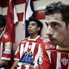 El 5 de talleres: Esteban Lamothe con la sua squadra in una scena del film