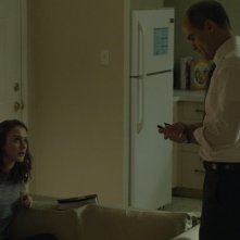 House of Cards: Rachel Brosnahan e Michael Kelly in Chapter 23