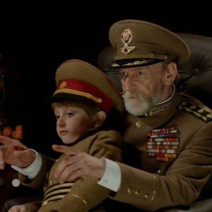 The President: Misha Gomiashvili con il piccolo Dachi Orvelashvili in una scena del film