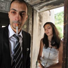 Io sto con la sposa: Tasneem Fared con Abdallah Sallam in una scena del documentario