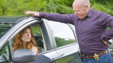 Under the Dome: Rachelle Lefevre e Dean Norris nell'episodio Awakening