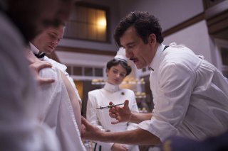 The Knick: una scena con Clive Owen nella prima stagione