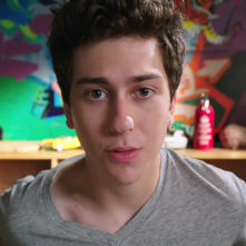 Comportamenti molto cattivi: Nat Wolff in una scena