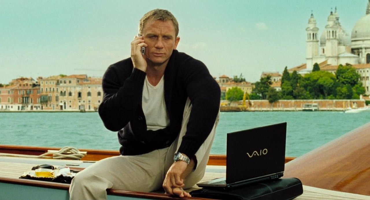 Daniel Craig in una scena di Casino Royale