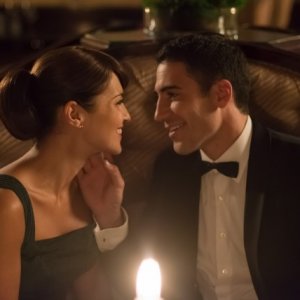 Velvet: Miguel Ángel Silvestre e Paula Echevarria in una scena