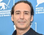 Jurassic World - La rinascita, Alexandre Desplat preoccupato: 'Spero di non mettere in imbarazzo il franchise'