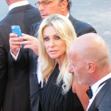 Venezia 2014, la conduttrice Paola Ferrari sul red carpet della serata inaugurale