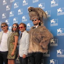 Il cast di Reality a Venezia 2014 con grosso roditore al seguito