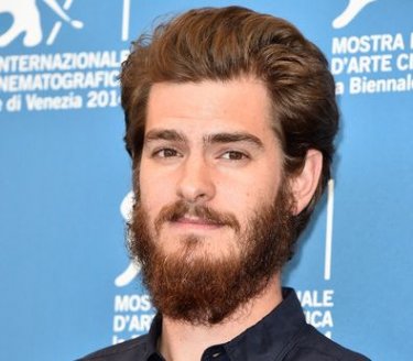 Venezia 71: un primo piano di Andrew Garfield, protagonista di 99 Homes