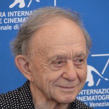 Frederick Wiseman sorride al photocall di Venezia 2014