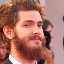 99 Homes, Andrew Garflield sul red carpet di Venezia 2014