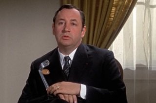 Philippe Noiret in un scena di Topaz