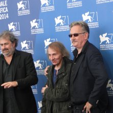 Venezia 2014: Gustave Kervern e Benoît Delépine con Michel Houellebecq al photocall di Near Death Experience