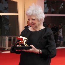Thelma Schoonmaker con il Leone d'Oro alla carriera, a Venezia 2014