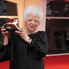 Thelma Schoonmaker con il Leone d'Oro alla carriera, Venezia 2014