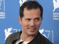 John Leguizamo denuncia il razzismo a Hollywood: 'Sono stato alla larga dal sole per poter lavorare'