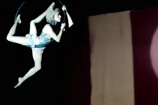 Teaser - American Horror Story: Freak Show - Spotlight