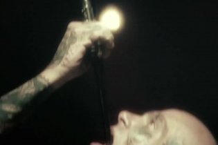 Teaser - American Horror Story: Freak SHow - Sword Swallow