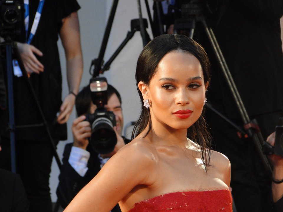 The Batman, Zoë Kravitz attacca Hulu per un post scomodo sulla sua relazione: "Siete sgradevoli"
