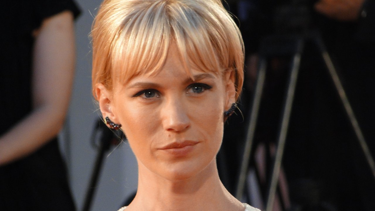 January Jones contro le audizioni virtuali: 'Criminali e patetiche'