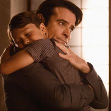 Extant: Goran Visnjic e Pierce Gagnon nell'episodio A Pack of Cards