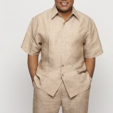 Black-ish: Laurence Fishburne in un'immagine promozionale della serie