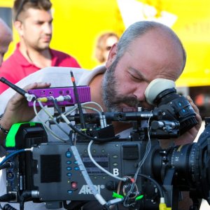 La nostra terra: il regista Giulio Manfredonia sul set del film