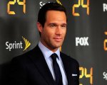 About a Boy: Chris Diamantopoulos guest nella stagione 2