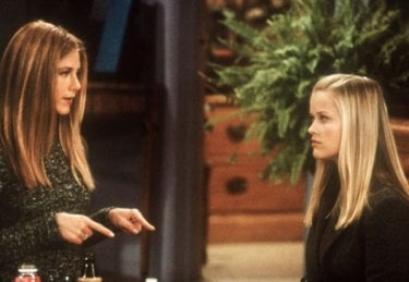 Friends: Jennifer Aniston e Reese Whiterspoon nell'episodio Una visita inattesa