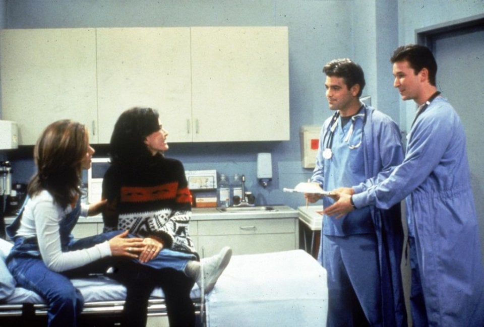 Friends: Jennifer Aniston, Courtney Cox, Noah Wyle e George Clooney nell'episodio Vivere intensamente - 2° parte