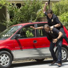 Jake M. Johnson con Damon Wayans Jr. in Bastardi in divisa