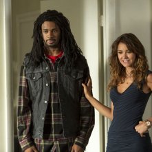 Bastardi in divisa:Damon Wayans Jr. e Nina Dobrev in una scena del film