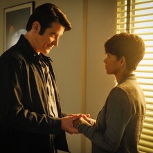 Extant: Halle Berry e Goran Visnjic nell'episodio A New World