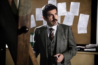 Qualunque cosa succeda. Giorgio Ambrosoli, una storia vera.: Pierfrancesco Favino in una scena