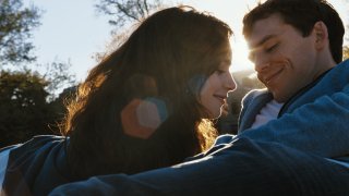 Scrivimi ancora: Lily Collins con Sam Claflin in una scena del film